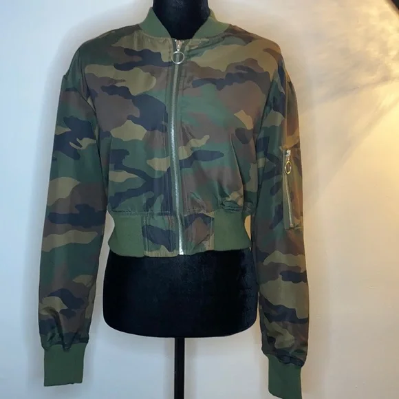 Army fatigue bomber jacket from Forever21 size L (large) - Picture 2 of 5